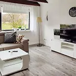 2 Bedroom Lovely In Tatil Evi