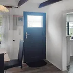2 Bedroom Lovely In