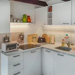 2 Bedroom Lovely In