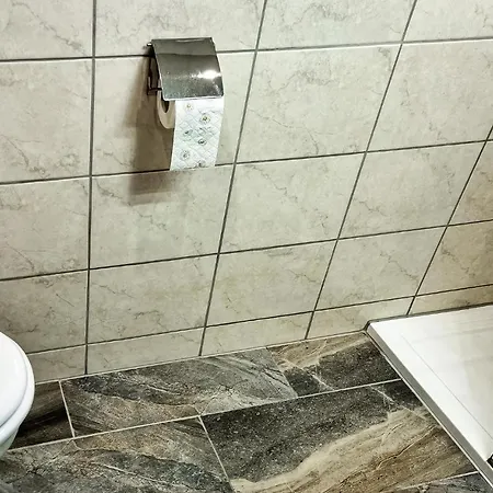 2 Bedroom Lovely In *