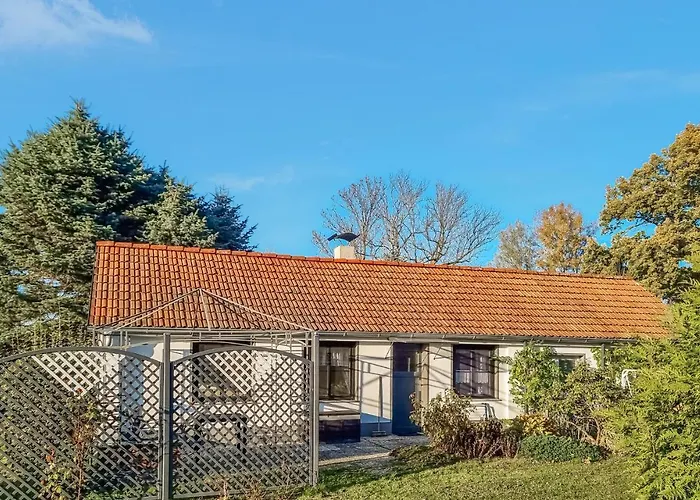 Prázdninový dům 2 Bedroom Lovely In