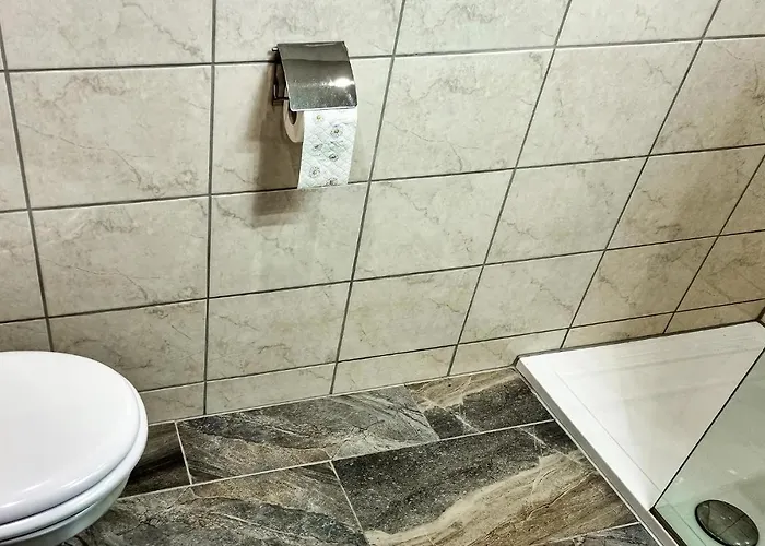 2 Bedroom Lovely In *