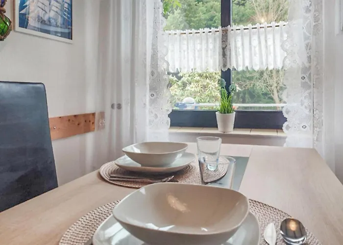 Prázdninový dům 2 Bedroom Lovely In *